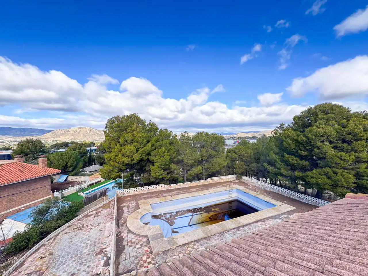 Piscina de Finca rústica en venda en Petrer amb Aire condicionat, Calefacció i Jardí privat