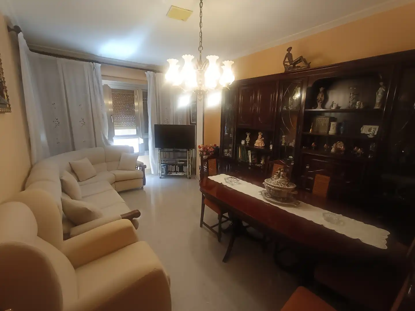 Sala de estar de Piso en venta en Lleida con Calefacción, Terraza y Amueblado