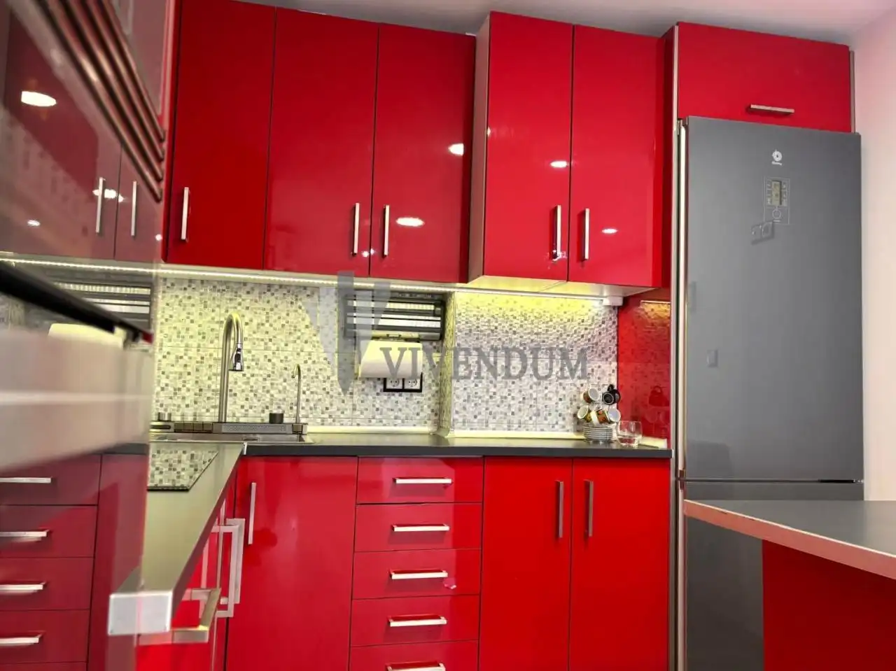Cocina de Piso en venta en Vigo  con Calefacción y Balcón