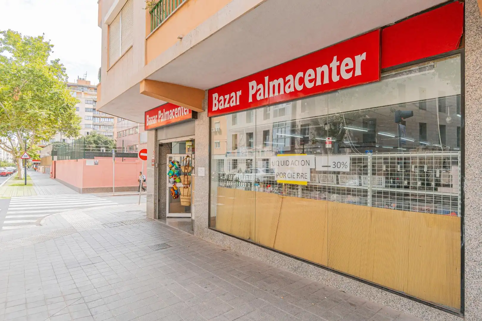 Gewerbefläche zum Verkauf in Carrer de l'Escola Graduada, imagen 3