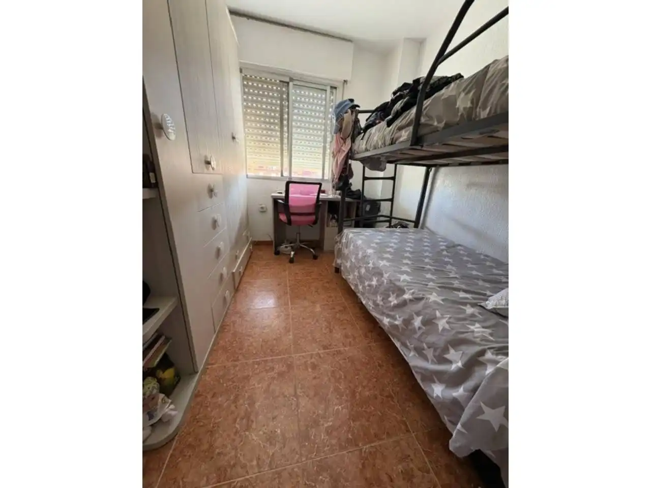 Dormitori de Pis en venda en Huelva amb Aire condicionat i Balcó
