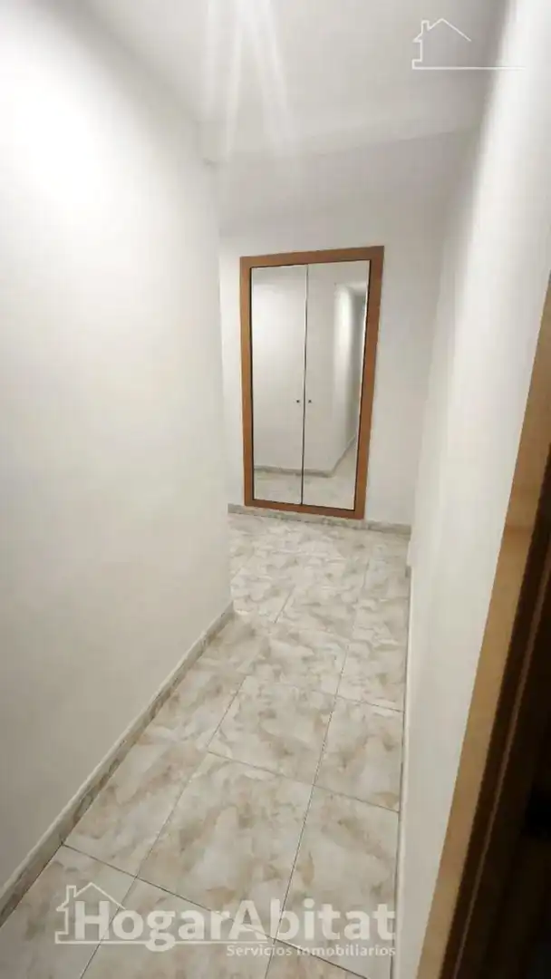 Flat for sale in Valencia  with Air Conditioner, Heating and Balcony
