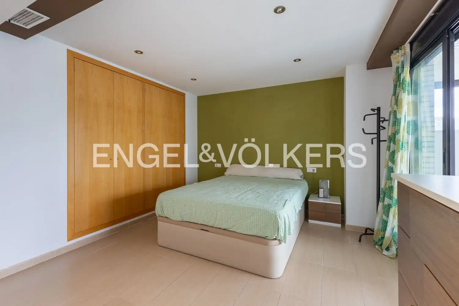 Schlafzimmer von Wohnung zur Miete in Sagunto / Sagunt mit Klimaanlage, Heizung und Privatgarten