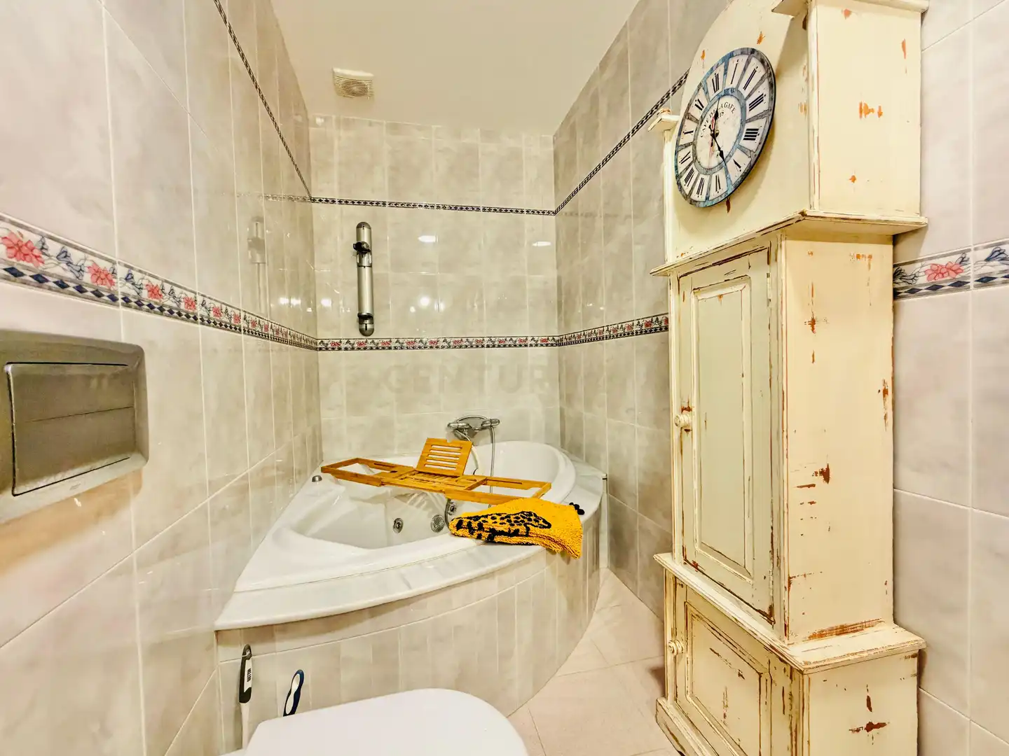 Bany de Casa o xalet en venda en Adra amb Aire condicionat, Traster i Piscina