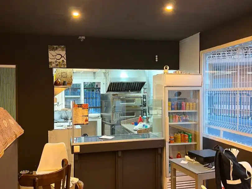 Cocina de Local en venta en Juzgados - Plaza de Toros