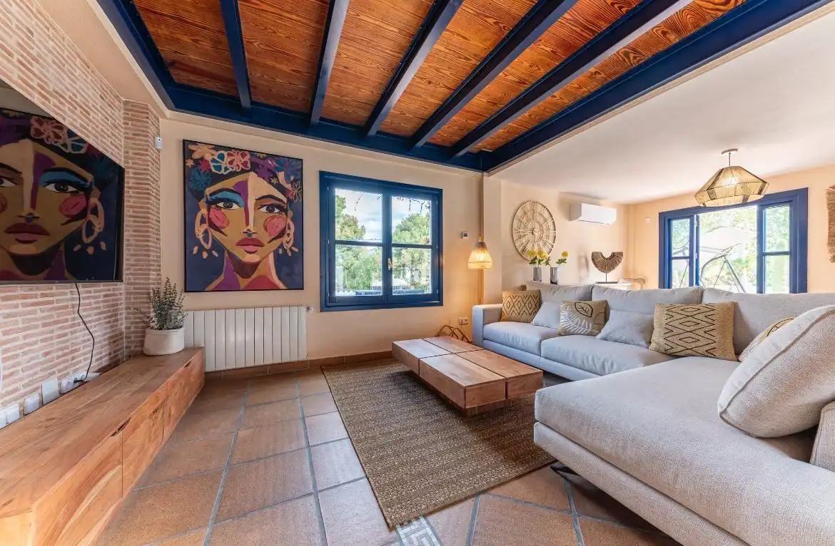 Sala d'estar de Casa o xalet en venda en Alicante / Alacant amb Jardí privat, Terrassa i Traster