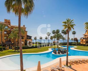 Jardí de Apartament en venda en Estepona amb Aire condicionat i Terrassa