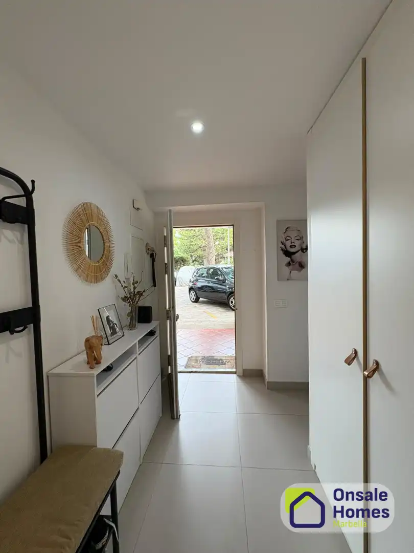 Flat for sale in Marbella  with Air Conditioner, Terrace and Furnished
