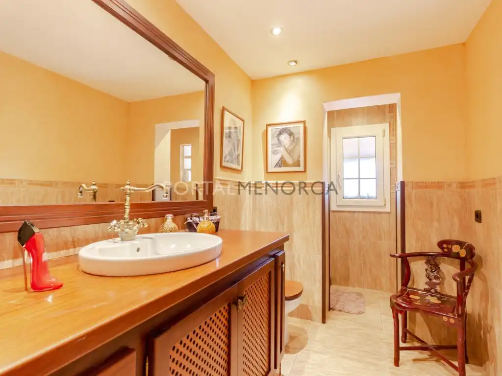Baño de Finca rústica en venta en Maó - Mahón con Aire acondicionado, Jardín privado y Terraza