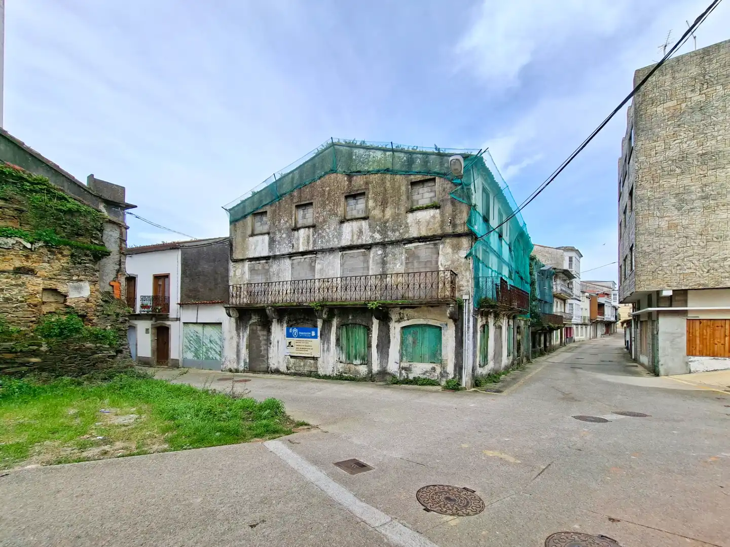 Vista exterior de Casa adosada en venda en Mugardos