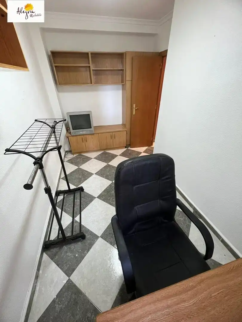 Wohnung zur Miete in Xirivella mit Klimaanlage, Möbliert und Balkon
