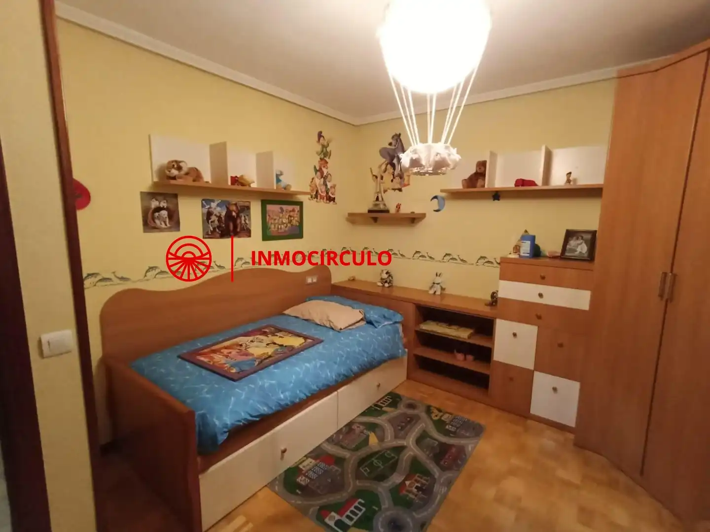 Habitación de Dúplex en venta en Burgos con Terraza