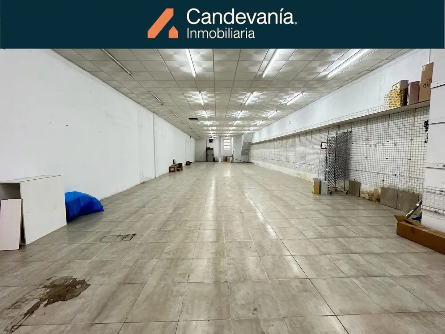 Local comercial de lloguer a Avenida Zaragoza