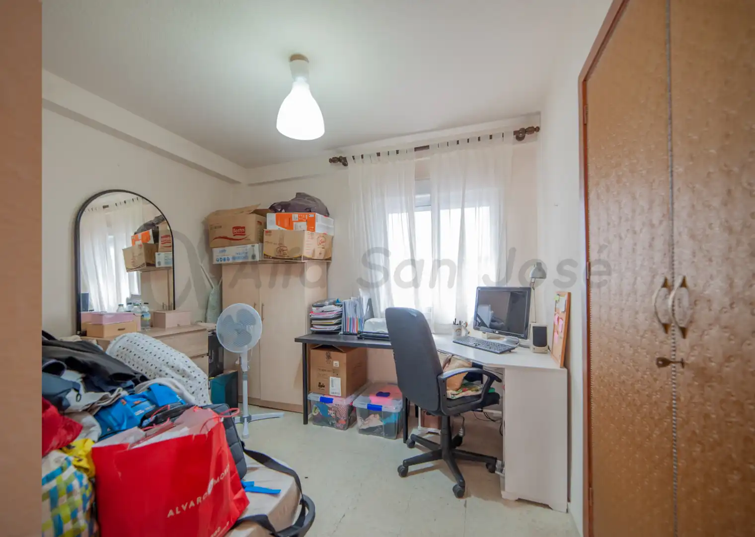 Bedroom of Flat for sale in Sevilla  with Furnished and Balcony