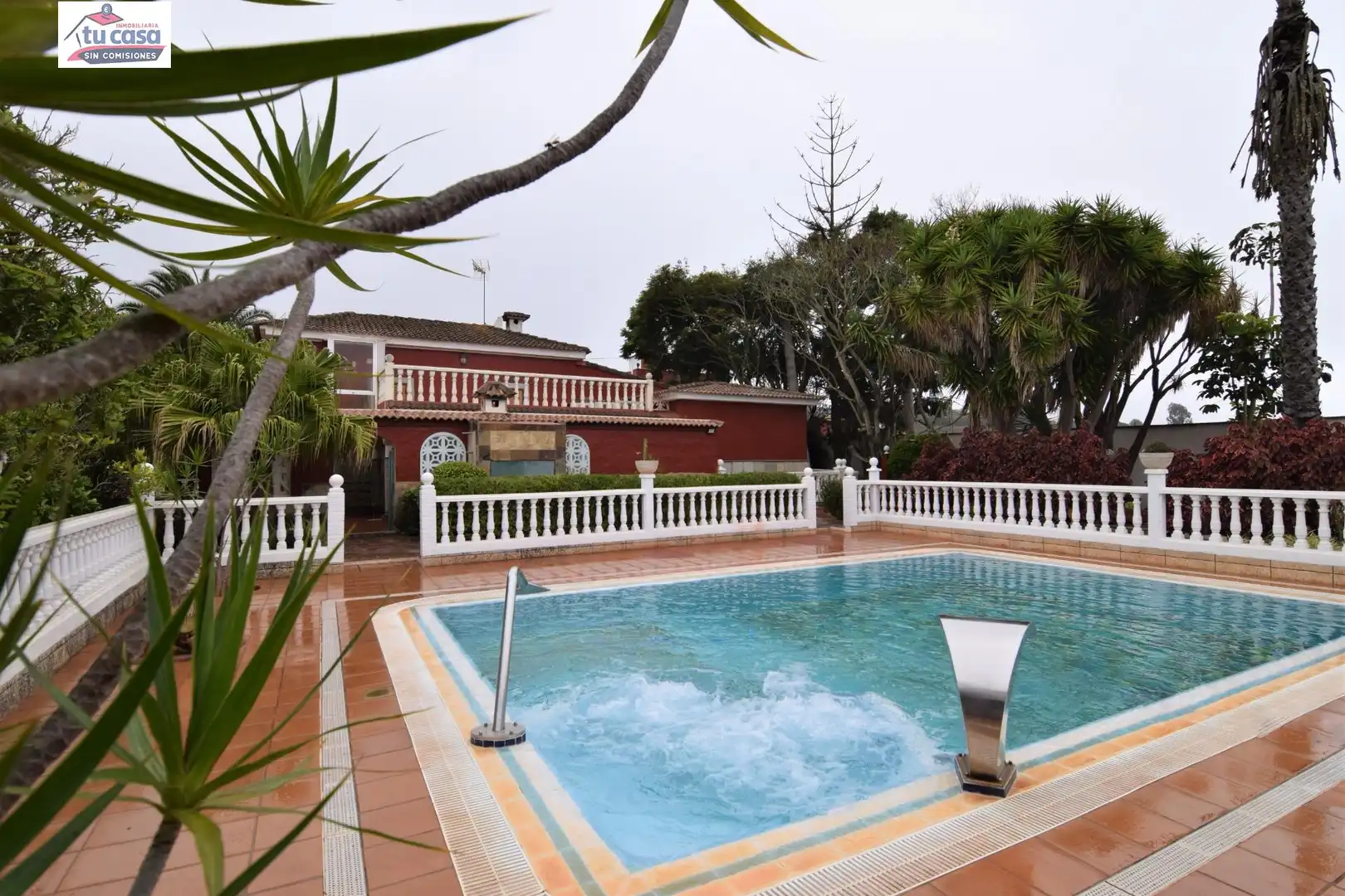 Swimming pool of Houses for sale in Santa María de Guía de Gran Canaria  with Air Conditioner, Heating and Private garden