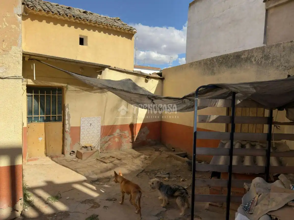 Casa adosada en venda en Villamuelas