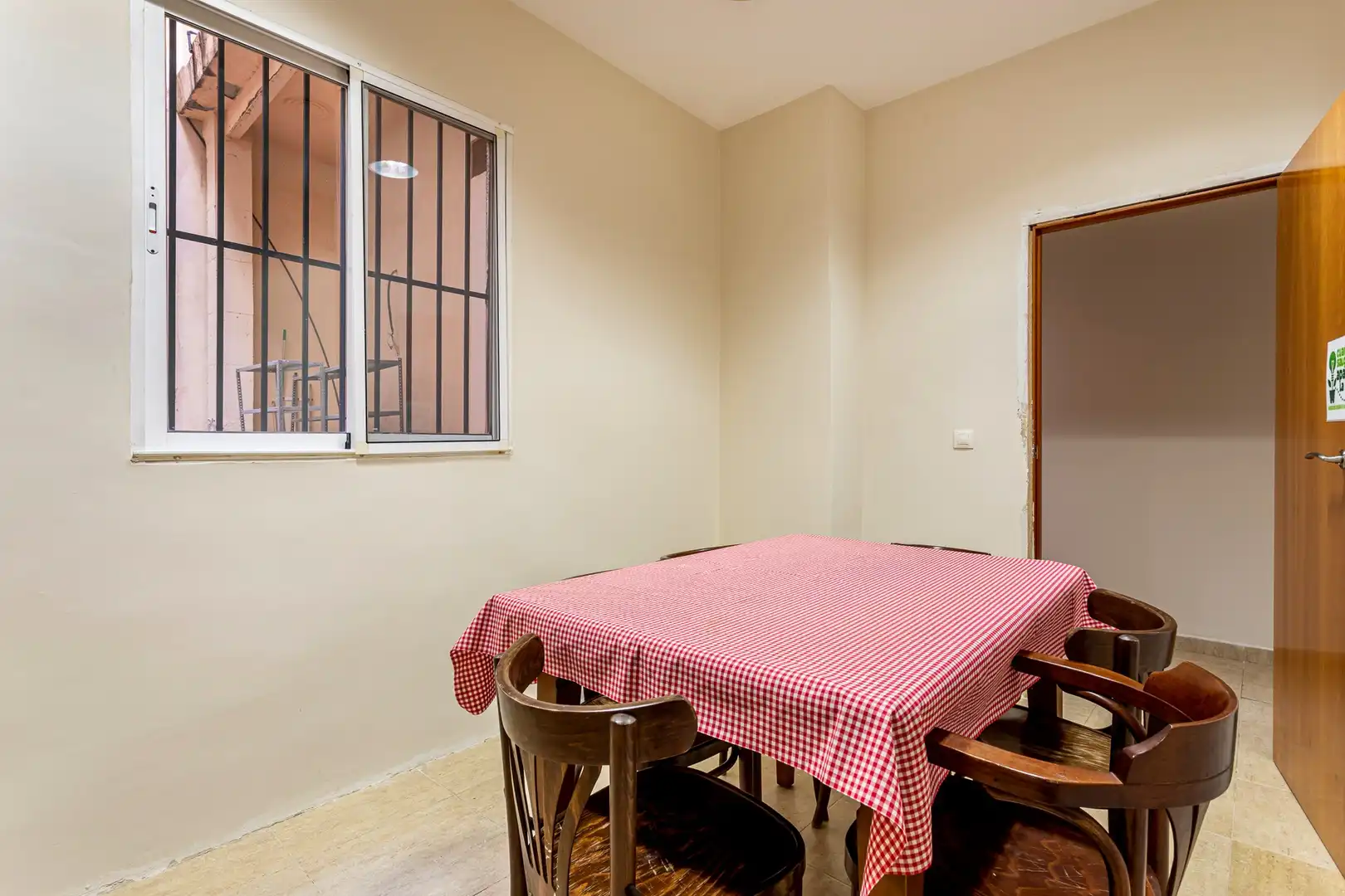 Dining room of Commercial properties for sale in Valencia