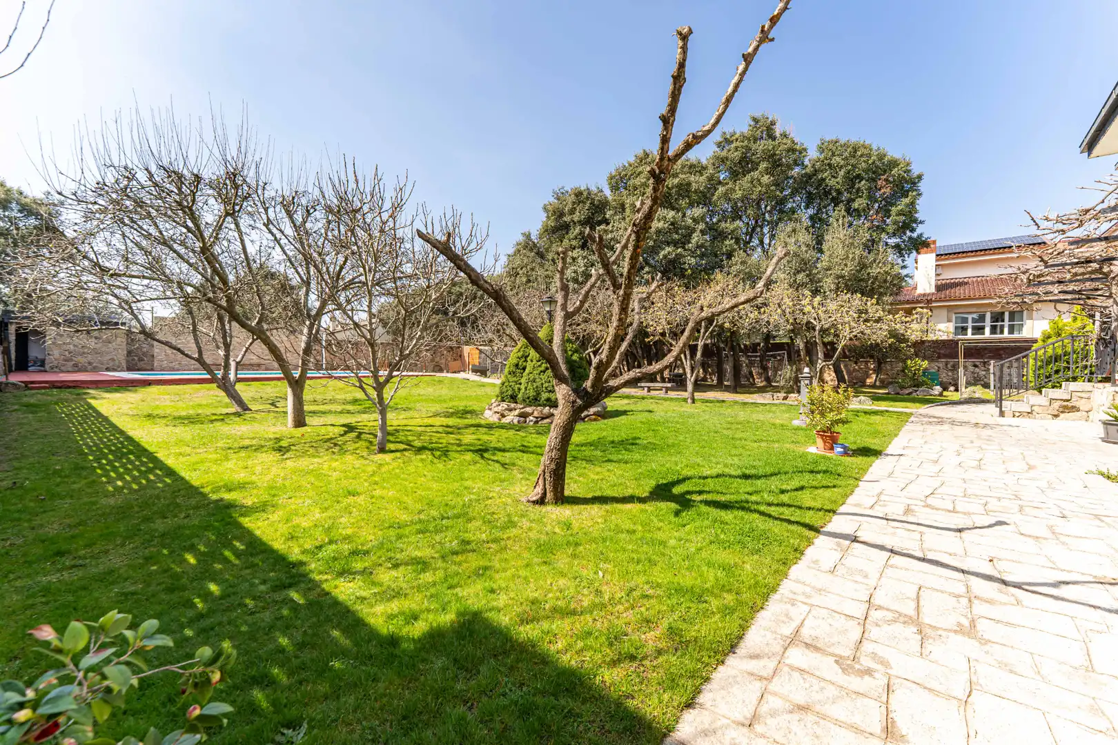 Garden of Houses for sale in Alpedrete  with Furnished