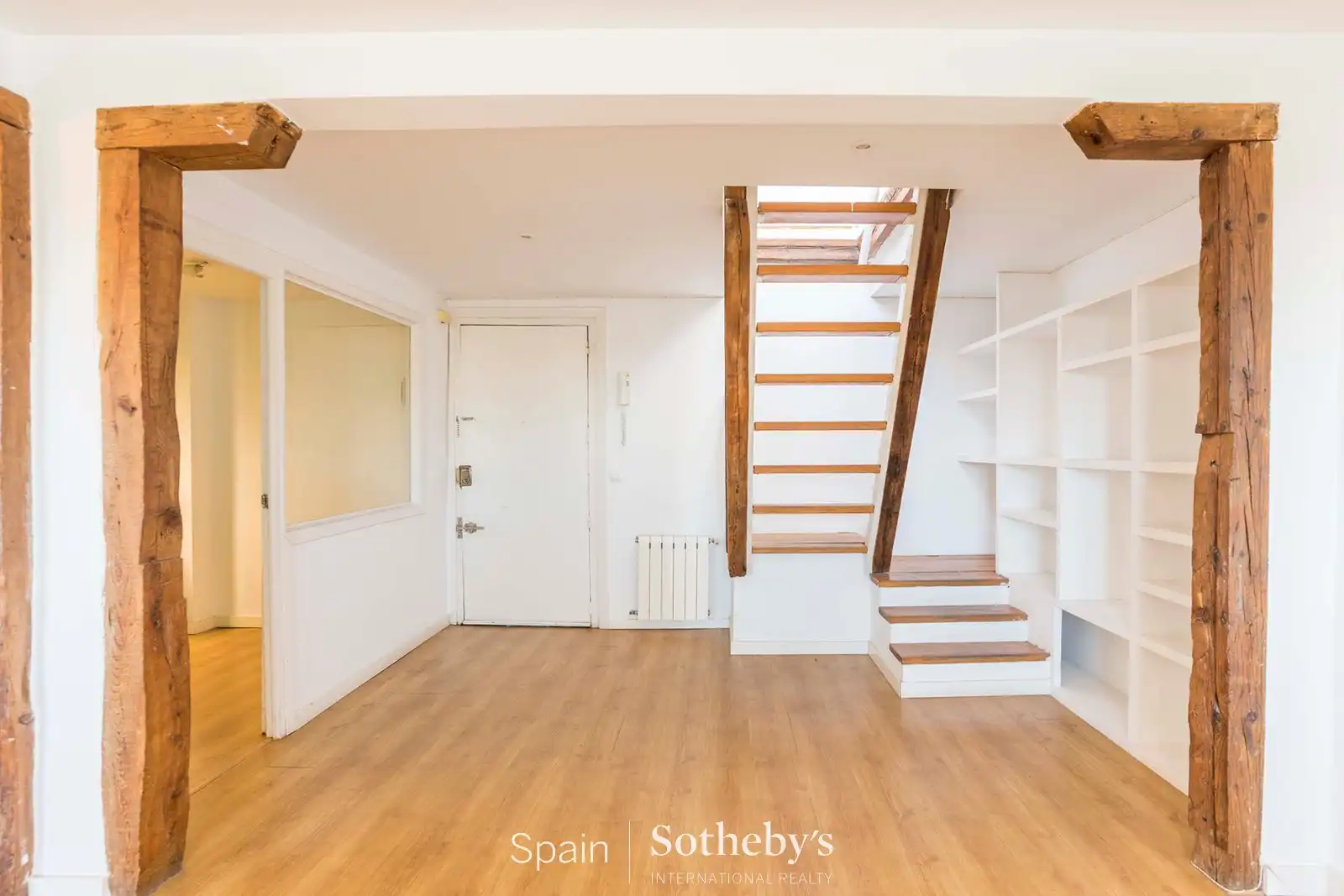 Attic for sale in Madrid  with Air Conditioner, Heating and Terrace