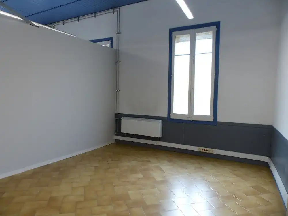 Ufficio in affitto a Centre