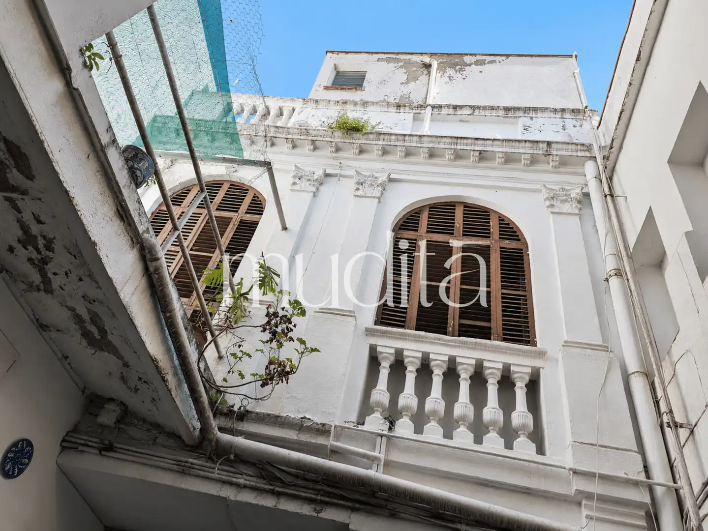 Vista exterior de Casa adosada en venta en El Masnou con Trastero y Balcón