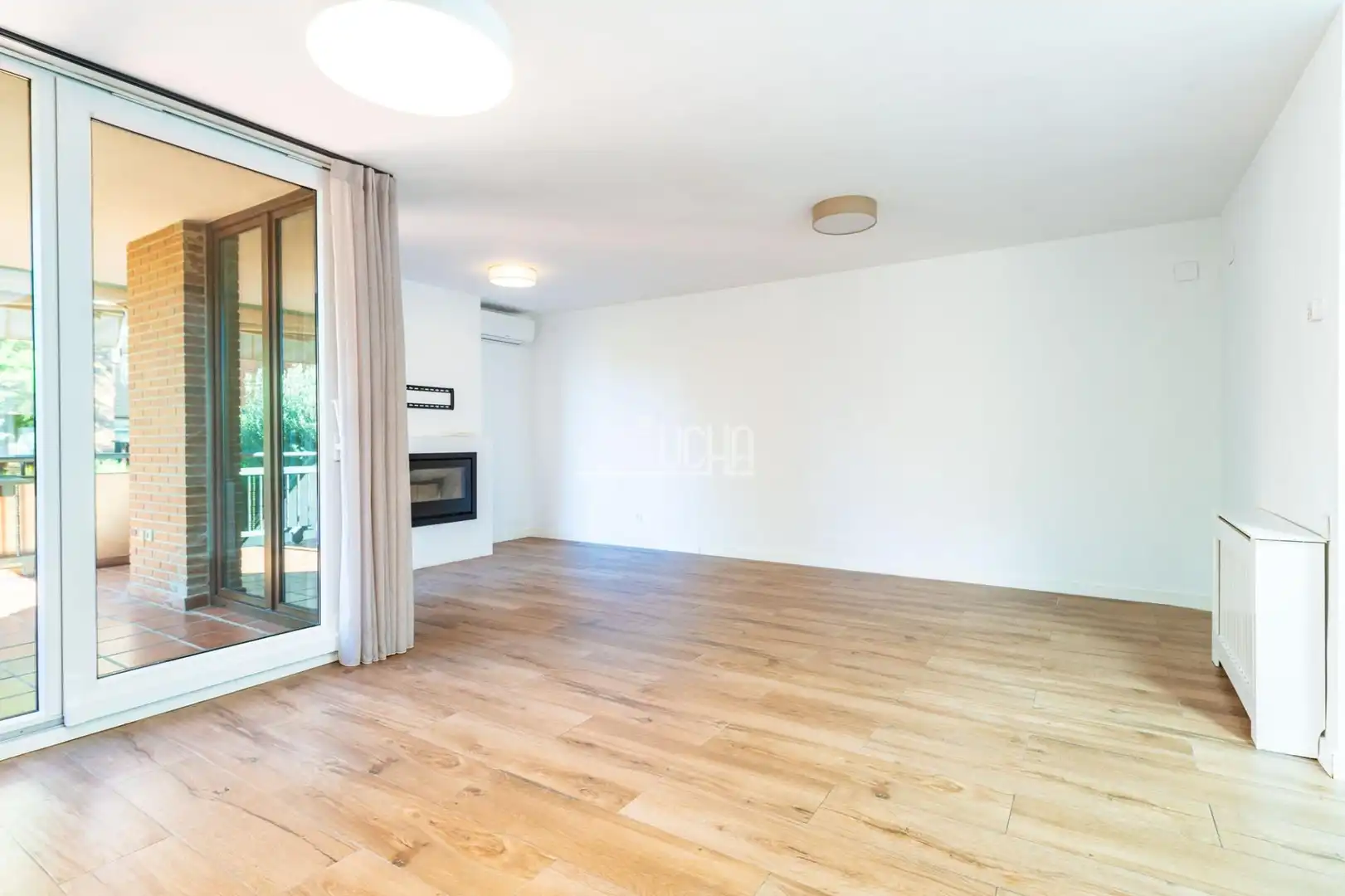 Semi-detached house with terrace for sale in Mas Camarena, imagen 9