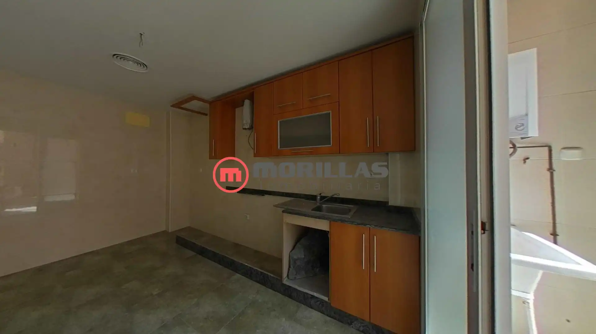 Küche von Wohnung zum Verkauf in Calasparra mit Abstellraum und Balkon