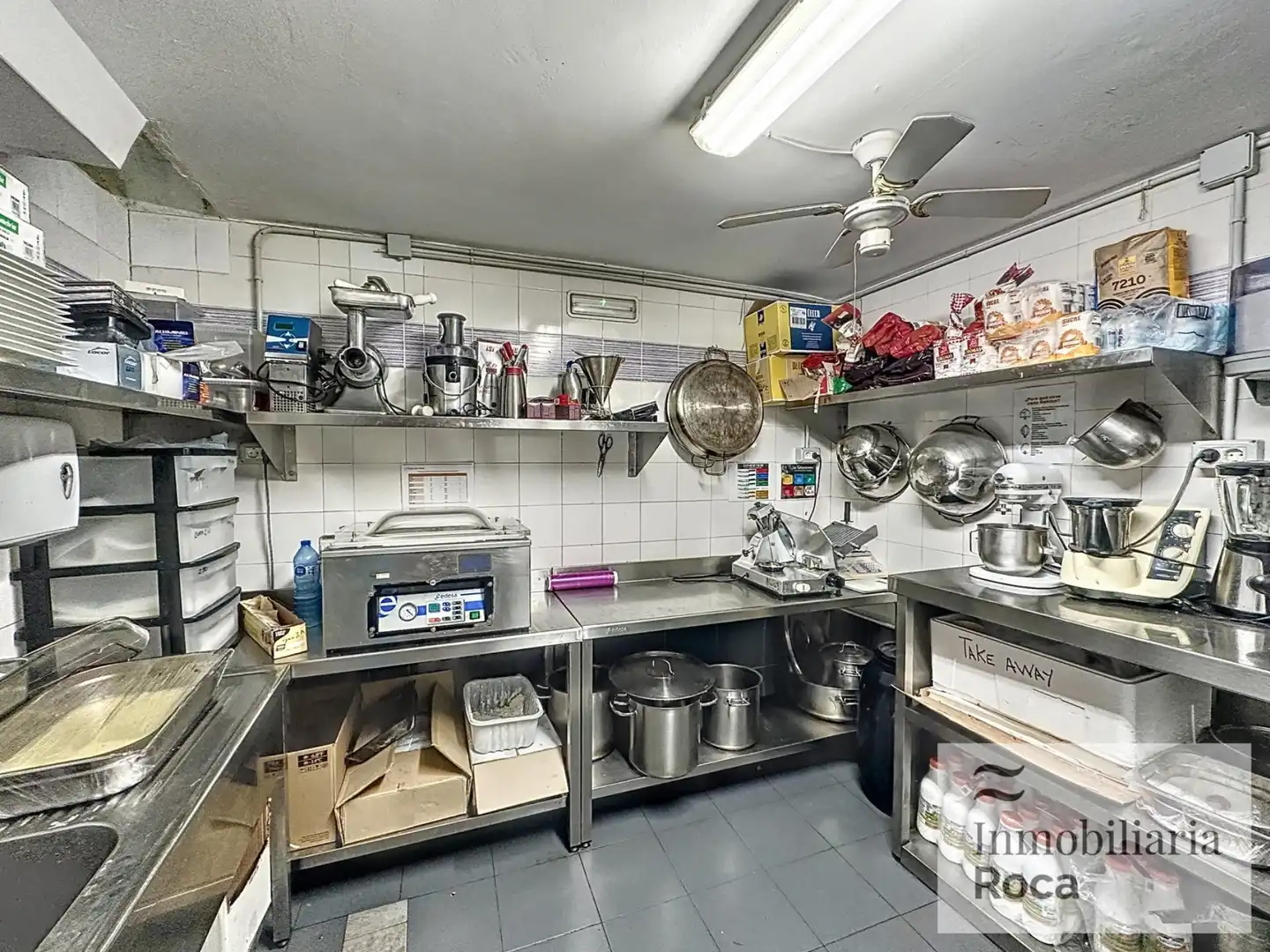 Kitchen of Commercial properties for sale in Es Mercadal  with Air Conditioner, Terrace and Furnished