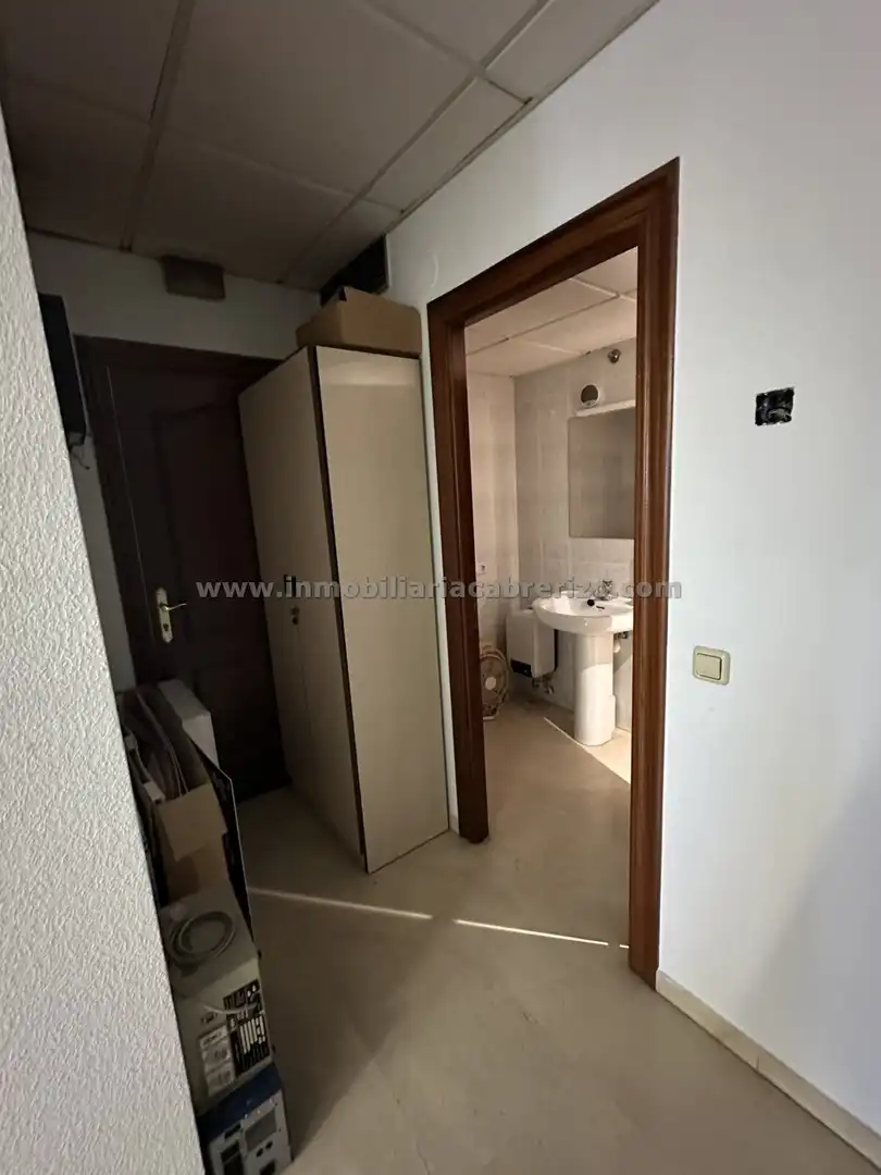 Ufficio con ascensore in vendita a Calle General Vara de Rey, imagen 16