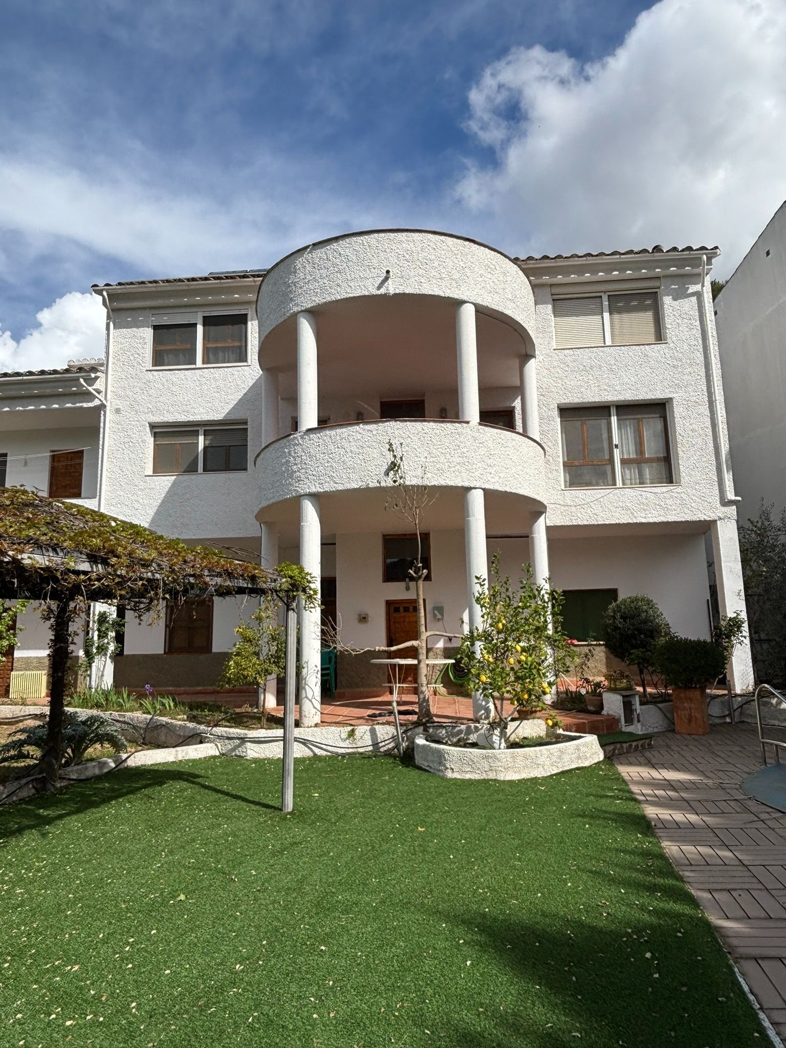 Exterior view of House or chalet for sale in Siles  with Air Conditioner, Heating and Private garden