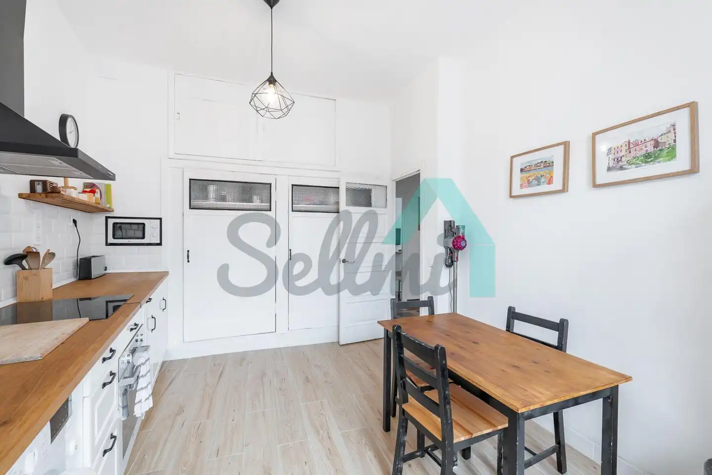 Kitchen of Flat for rent in Gijón   with Heating, Terrace and Furnished
