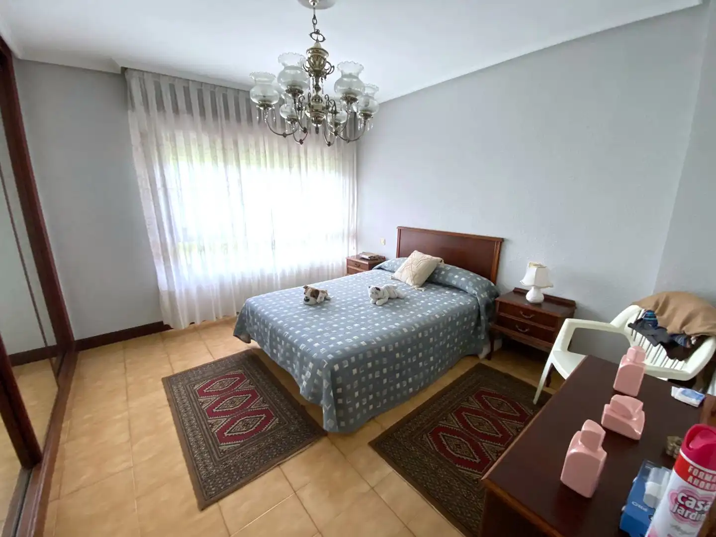 Dormitori de Casa o xalet en venda en Castro-Urdiales amb Calefacció, Jardí privat i Parquet