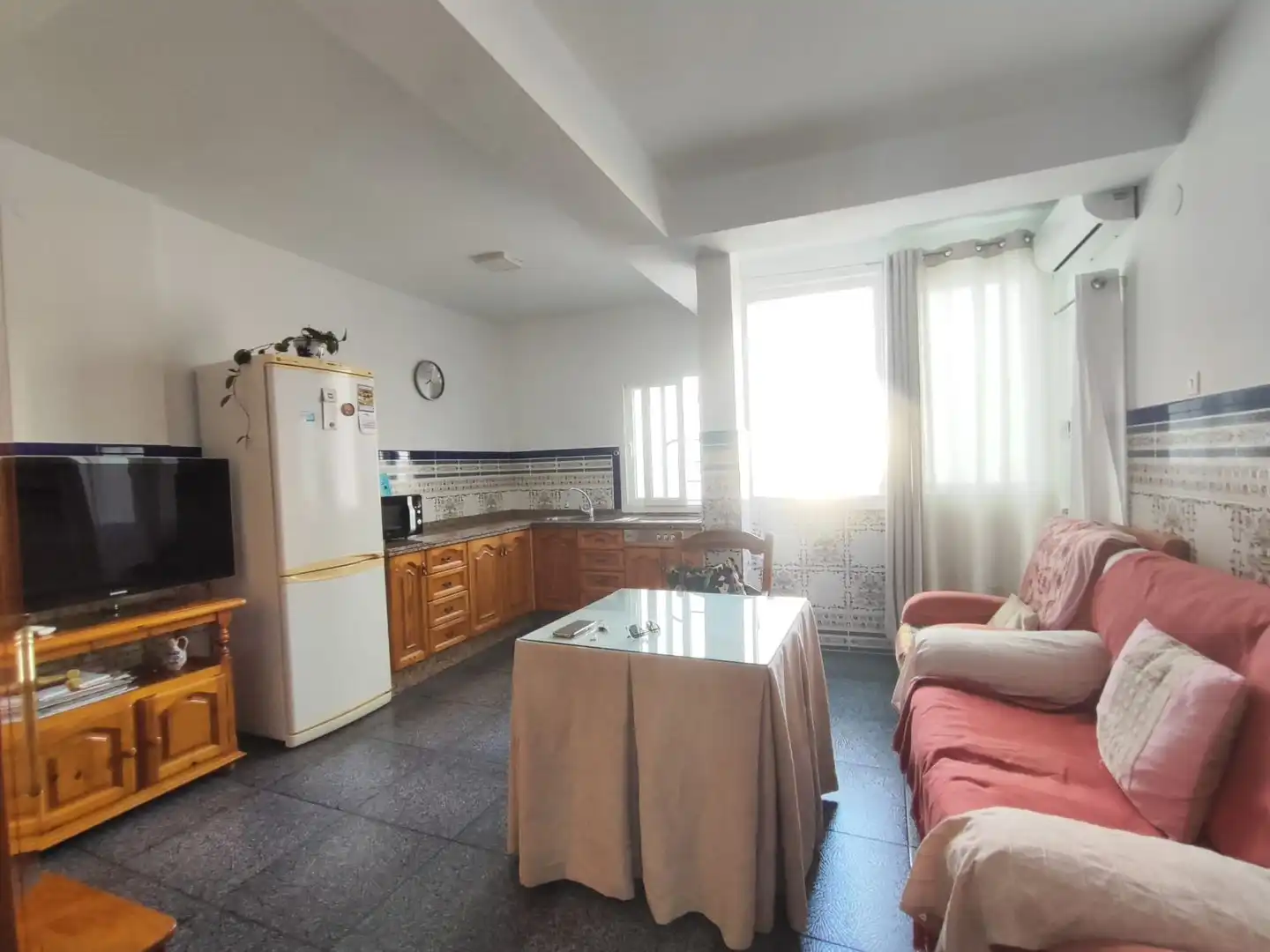 Kitchen of Flat for rent in Huelva  with Air Conditioner, Furnished and Balcony