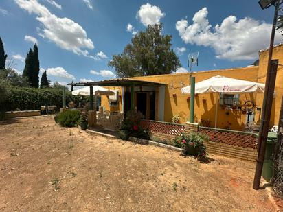 Exterior view of House or chalet for sale in Carmona  with Air Conditioner and Swimming Pool