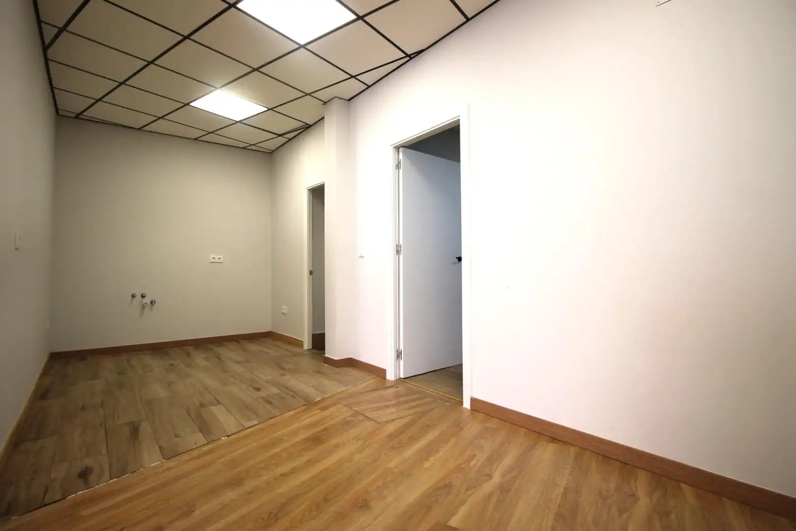 Local comercial en venda a Calle del Plátano 23, imagen 10