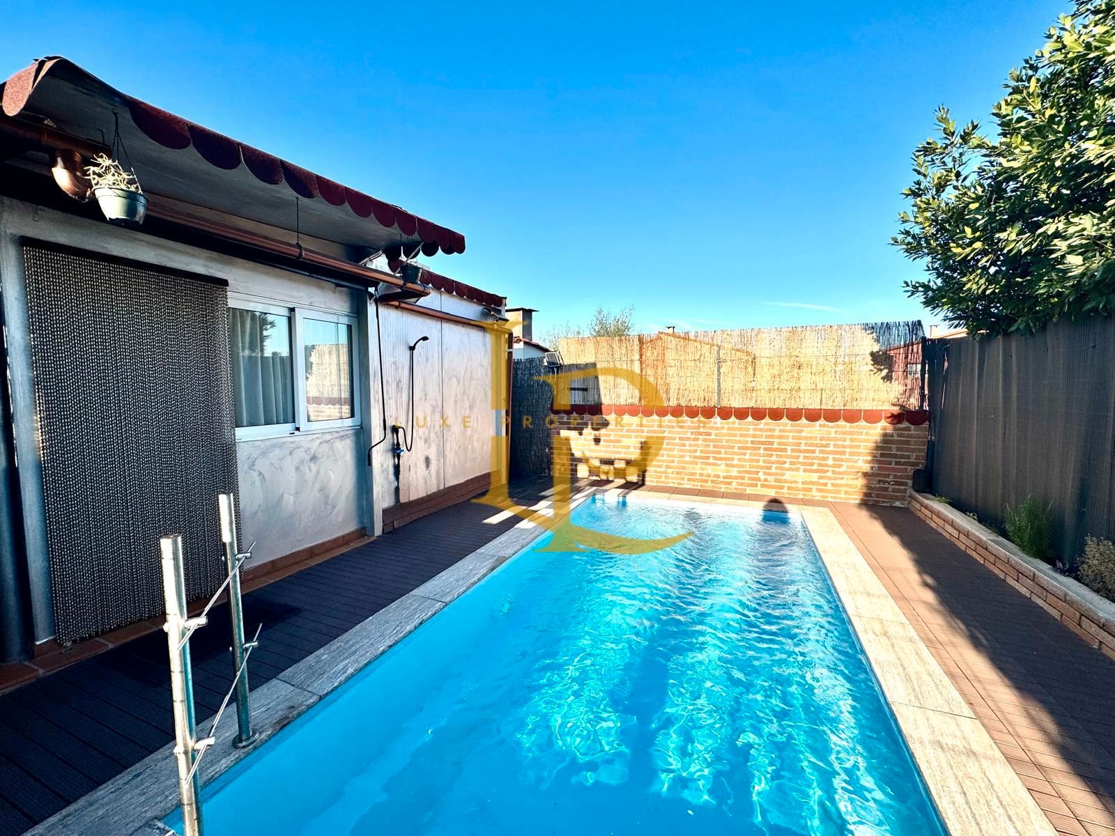 Piscina de Casa o xalet en venda en Rubí amb Calefacció, Jardí privat i Parquet