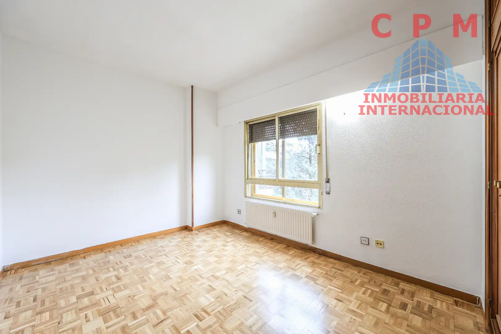 Bedroom of Flat for rent in Fuencarral - El Pardo
