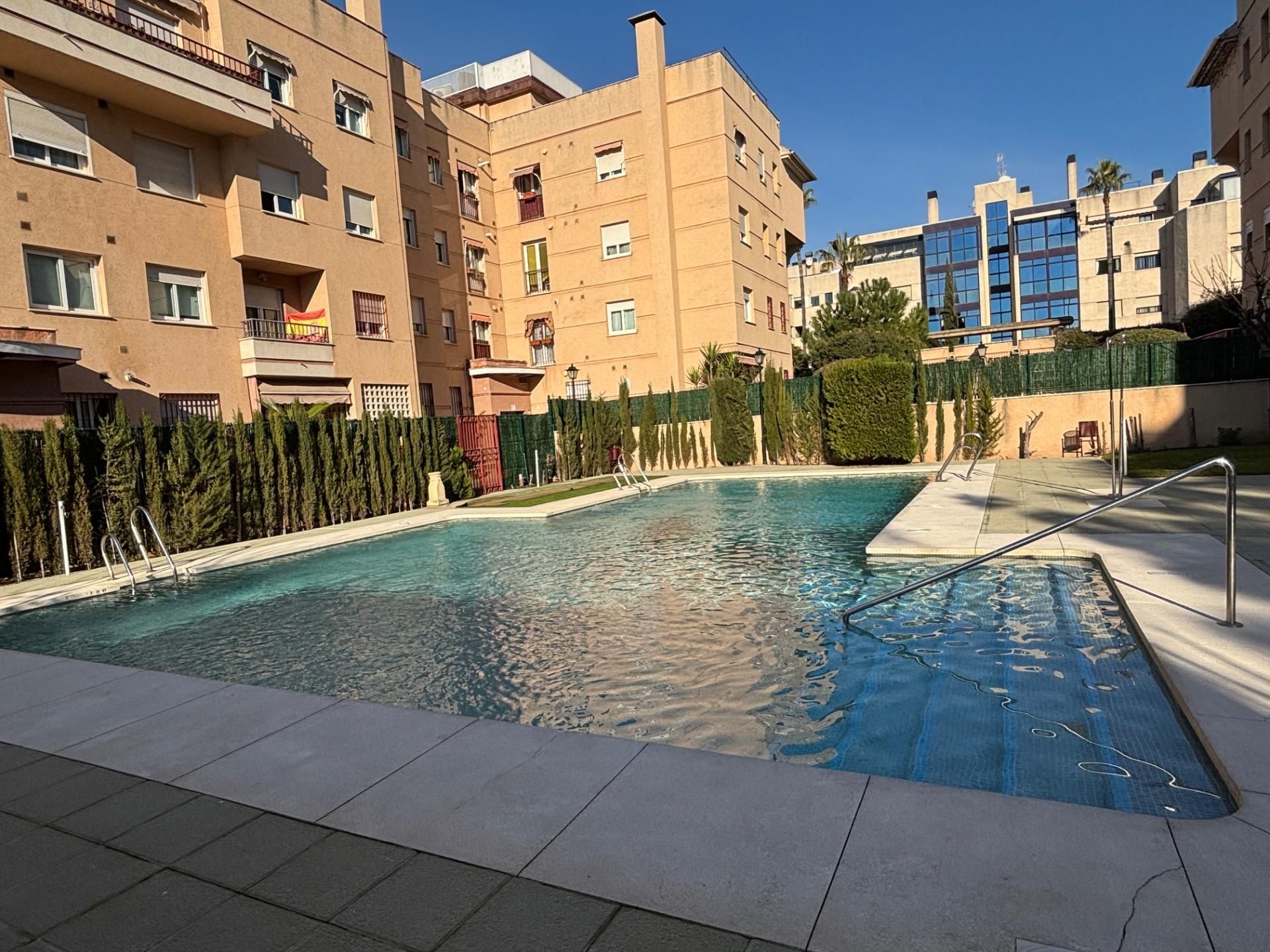 Piscina de Pis en venda en  Córdoba Capital amb Aire condicionat, Terrassa i Traster