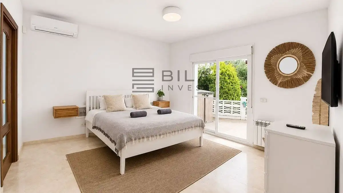 Chalet con piscina en venta en Las Chapas, imagen 10