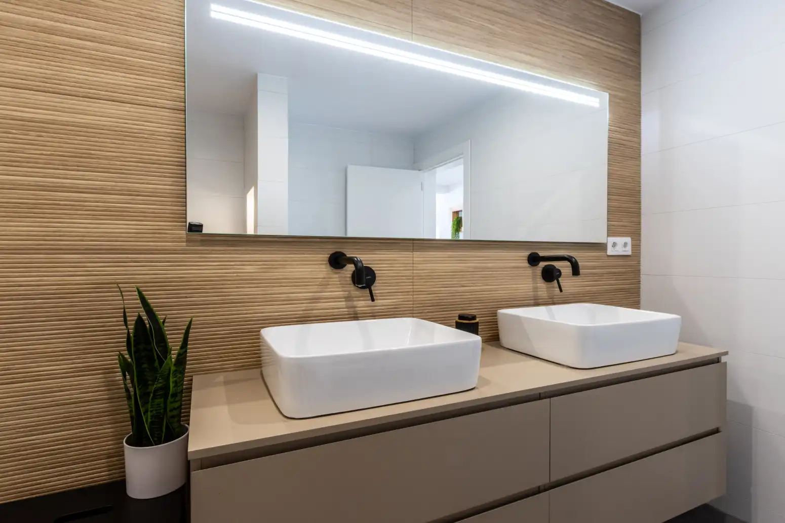 Badezimmer von Wohnung zum Verkauf in Terrassa mit Klimaanlage, Heizung und Parkett