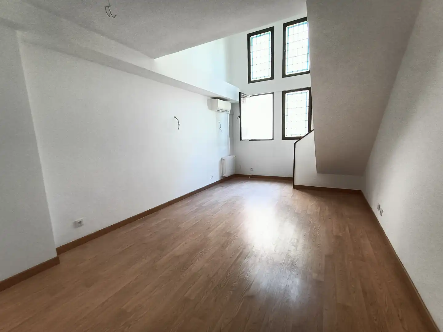 Sala de estar de Apartamento de alquiler en  Madrid Capital con Aire acondicionado, Calefacción y Horno