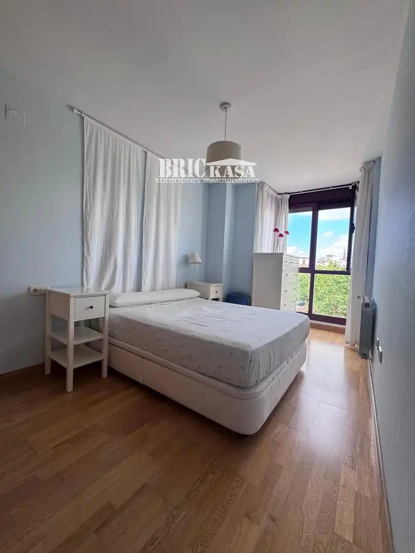 Bedroom of Flat for rent in Cáceres  with Air Conditioner, Heating and Terrace