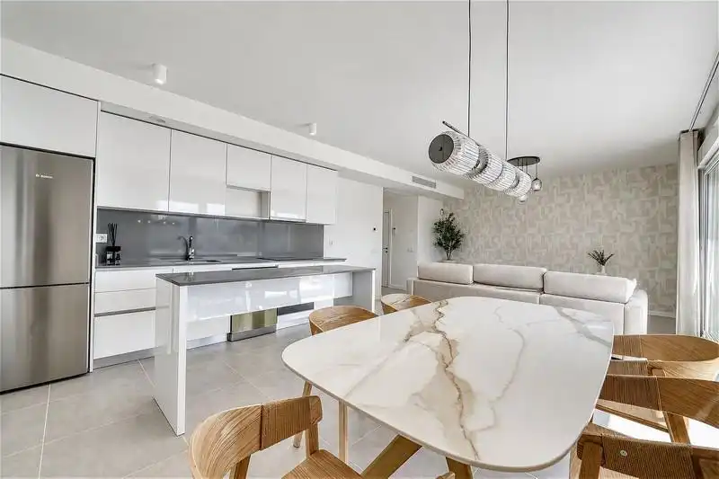 Cocina de Apartamento de alquiler en Estepona con Aire acondicionado, Calefacción y Terraza