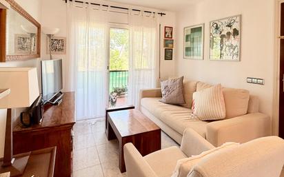 Living room of Flat for sale in Vilanova i la Geltrú  with Heating, Terrace and Storage room