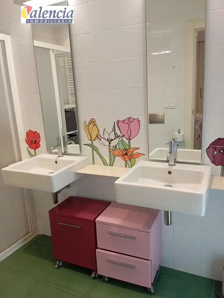 Bany de Casa adosada en venda en Bétera amb Jardí privat, Terrassa i Balcó