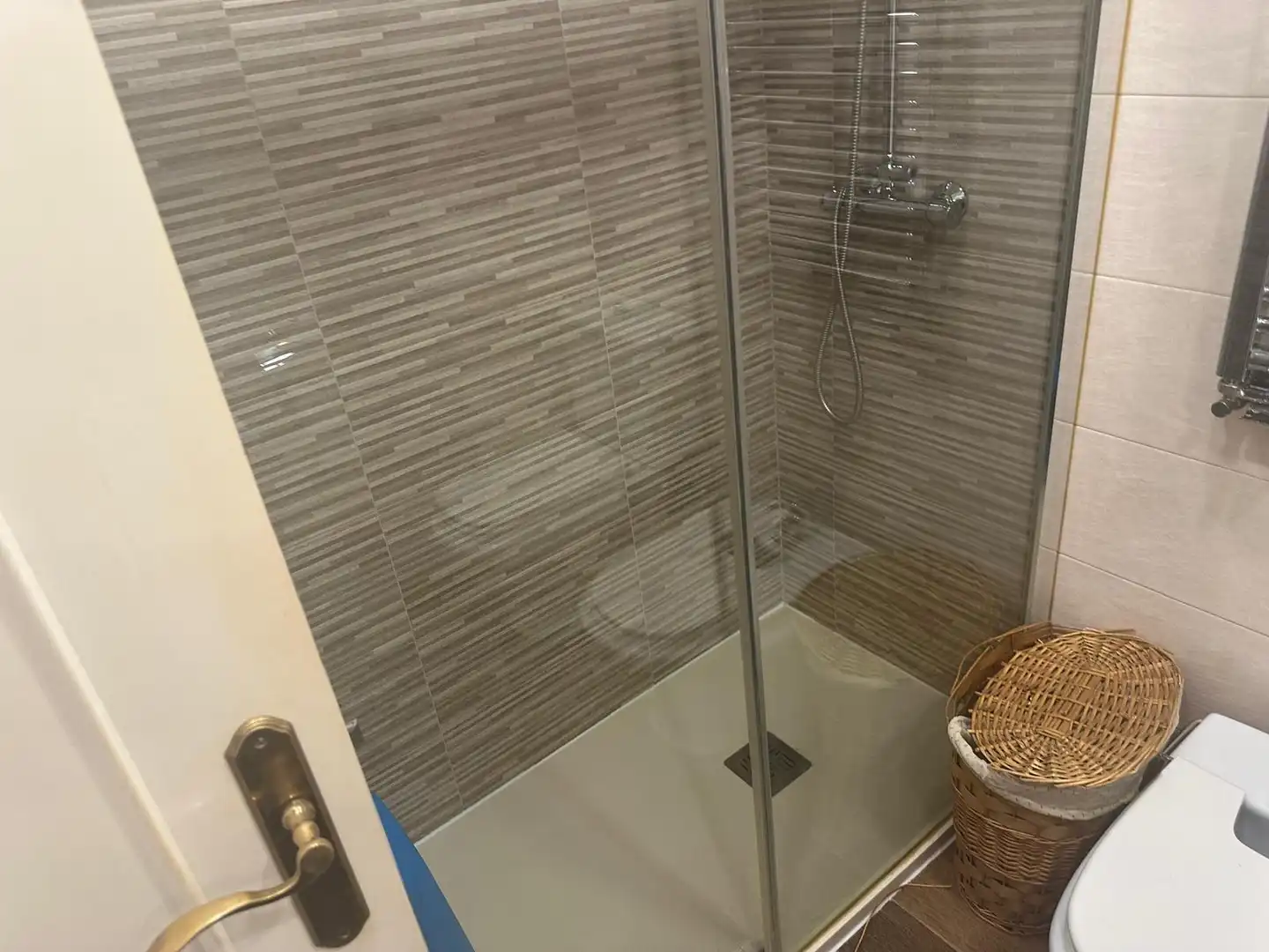 Bany de Apartament de lloguer en Palencia amb Parquet