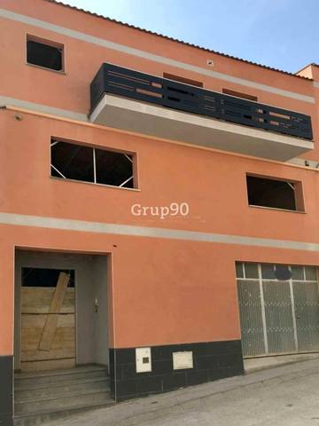 Casa adosada en Venta en Rosselló