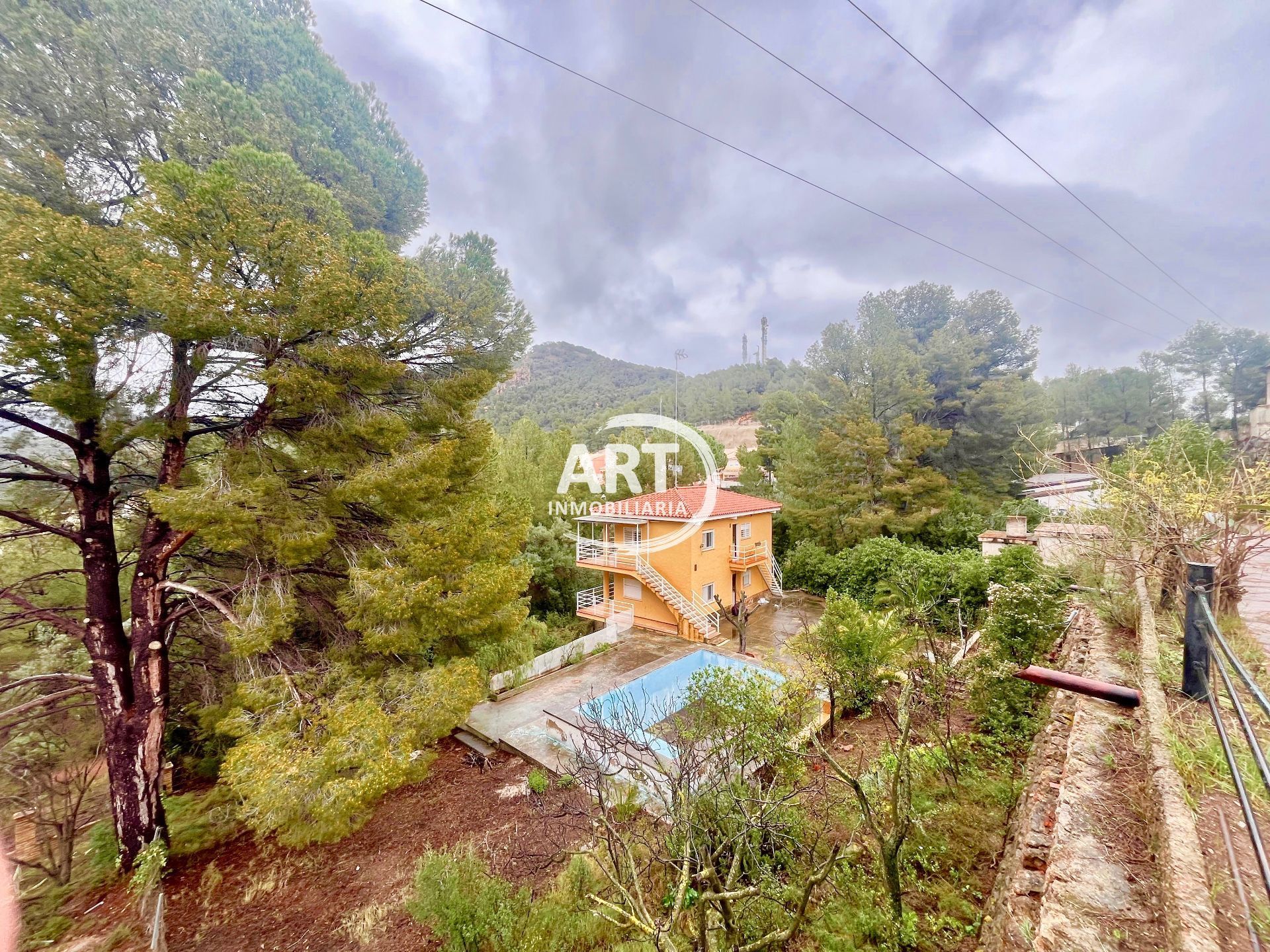 Vista exterior de Casa o xalet en venda en Náquera amb Jardí privat, Terrassa i Traster