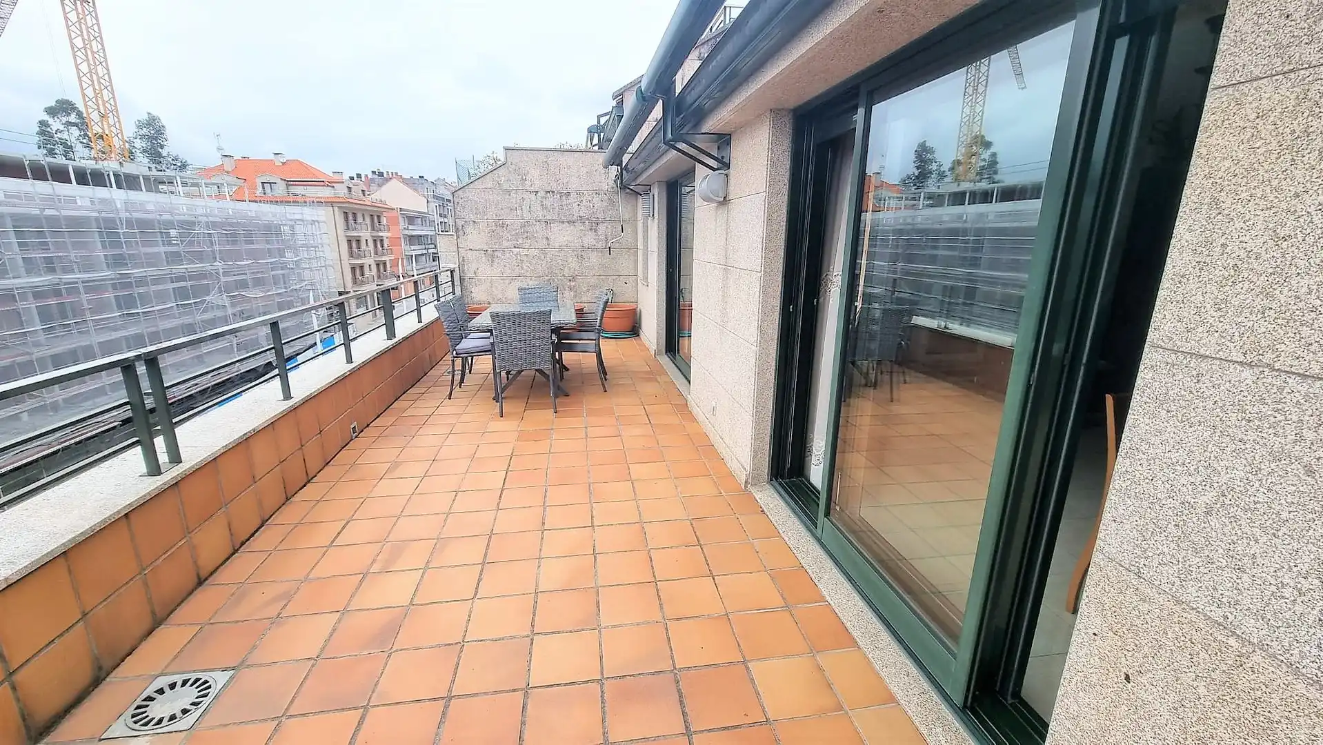 Terrassa de Àtic de lloguer en Sanxenxo amb Jardí privat, Terrassa i Piscina