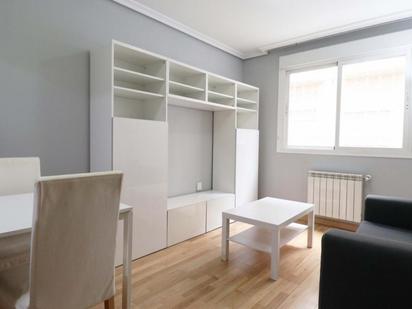 Apartament de lloguer a Valdeacederas